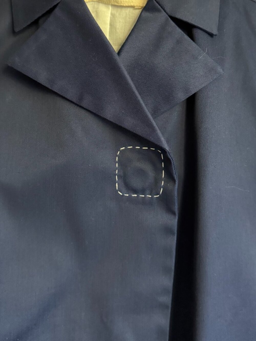 Contrasting stitch jacket - Picture 2 of 10